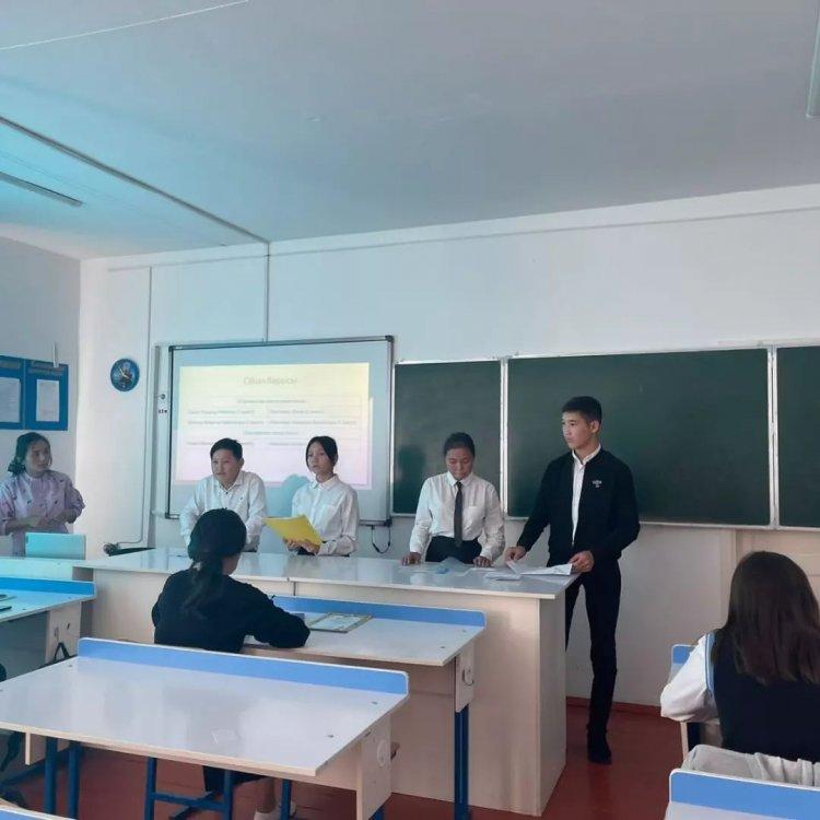 «Ұшқыр ой алаңы» атты дебат ойындарының финалдық кезеңі өткізілді.